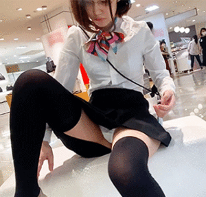g779453