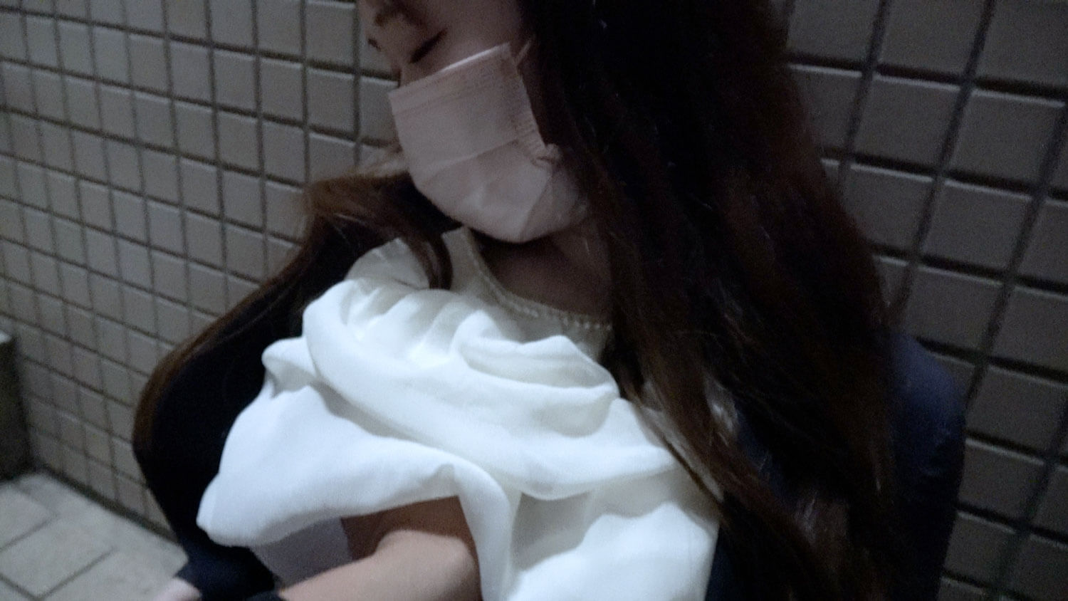p18804862f12e683d699
