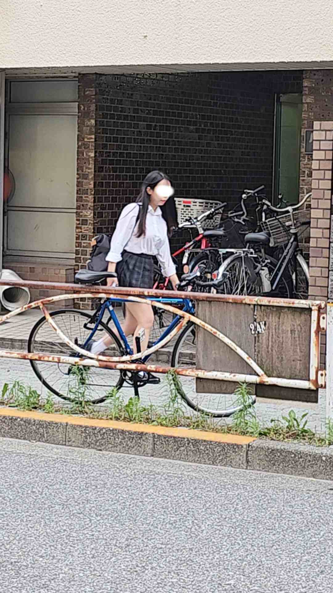 p209932645c94e47205e