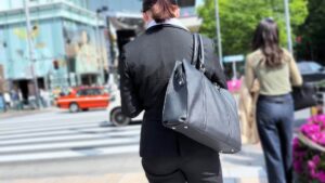 p180130627b83a9c5dba