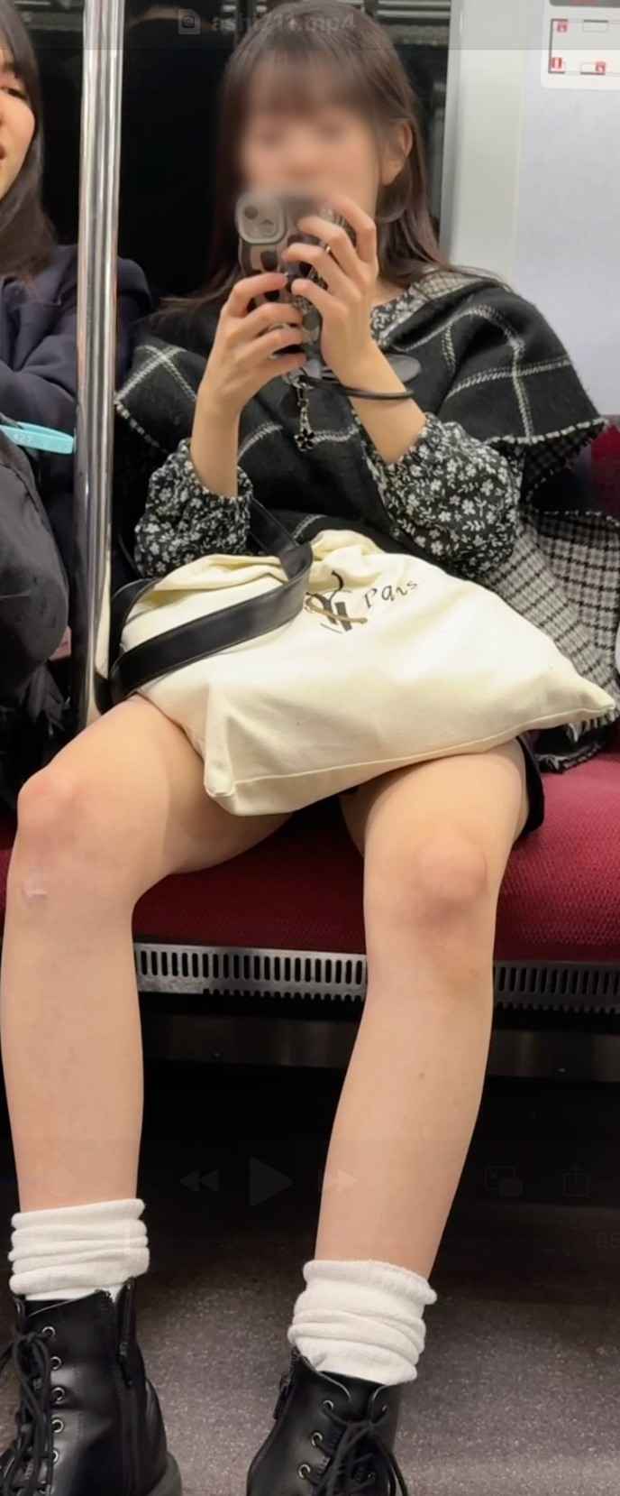 p25244567b181d941ade