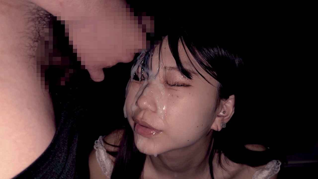 f4923569