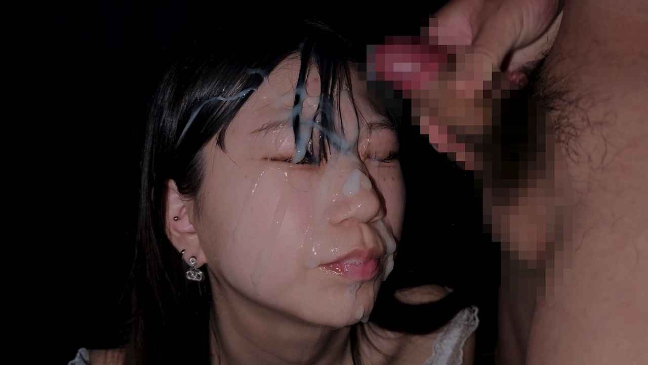 f4923569